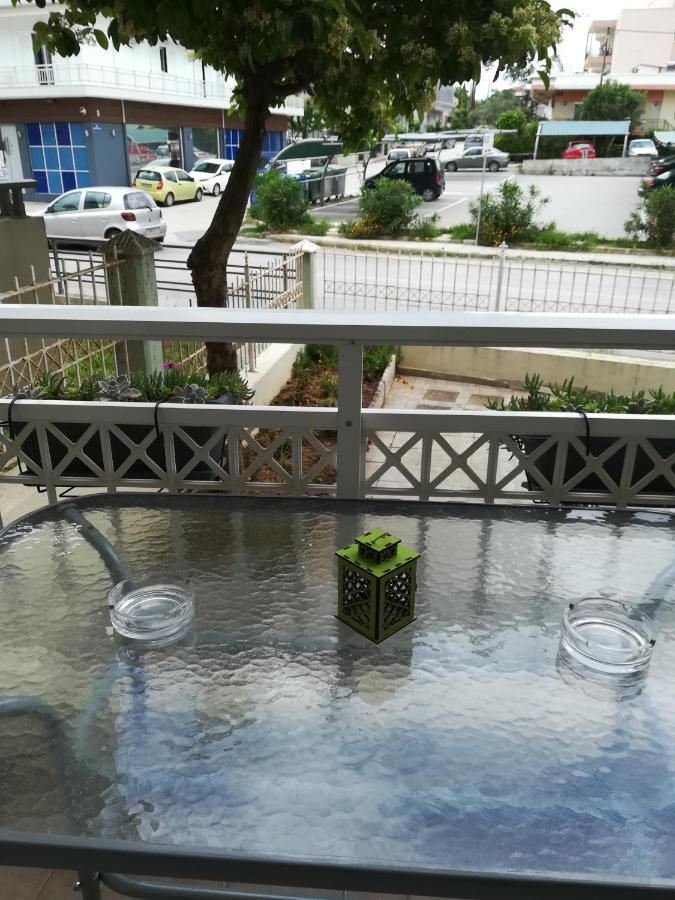 Apartment Ey Zhn Néa Khilí المظهر الخارجي الصورة